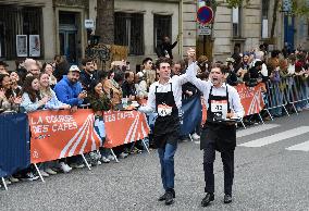 Anne Hidalgo At The Start Of The Waiters Race - Paris