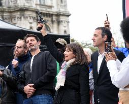 Anne Hidalgo At The Start Of The Waiters Race - Paris