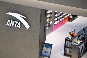 ANTA ARC'TERYX Crisis