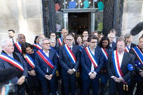 Palestinian flag raising ceremony at Saint-Denis town hall - Saint-Denis