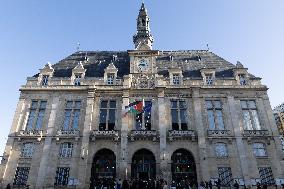Palestinian flag raising ceremony at Saint-Denis town hall - Saint-Denis
