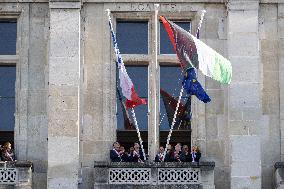 Palestinian flag raising ceremony at Saint-Denis town hall - Saint-Denis