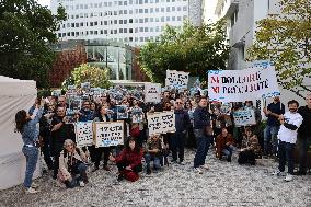 Demonstration Of Journalists And Staff Members Of Le Parisien - Paris