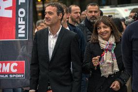 Traditional Waiters Race - Paris