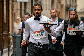 Traditional Waiters Race - Paris