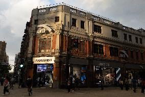 ANTA ARC'TERYX Crisis