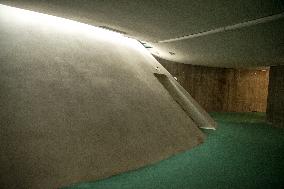 Illustration - Communist Party Headquarters - Paris