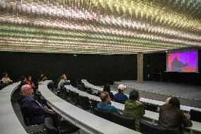 Illustration - Communist Party Headquarters - Paris