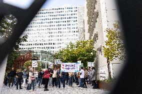 Demonstration Of Journalists And Staff Members Of Le Parisien - Paris AJ