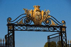 Illustration - Chantilly