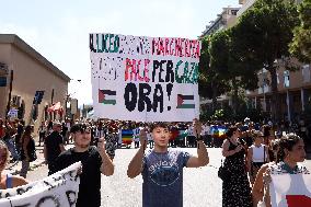Over 10000 Demonstrators Marched For Palestine - Palermo
