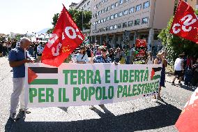 Over 10000 Demonstrators Marched For Palestine - Palermo
