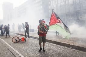 Violent Clashes During The General Strike for Palestine - Milan