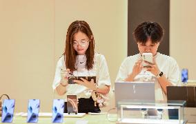 Huawei Select Store in Nanjing