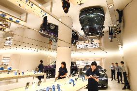 Huawei Select Store in Nanjing