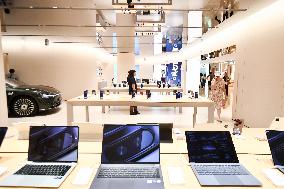 Huawei Select Store in Nanjing