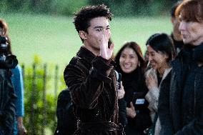 LFW - Burberry Outside