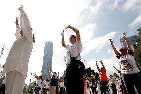 Tai Chi Class for the International Day of Peace - Mexico