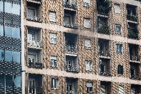 iVolent Clashes During The General Strike for Palestine - Milan