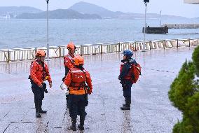 Hong Kong During Typhoon Ragasa