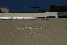 Illustration - The Remains of the Berlin Wall