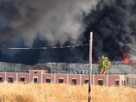 A Fire Razes The Huerta Campo Rico Factory - Spain