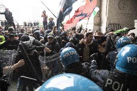 Police Clashes With Protesters At Gaza March Near Central Station - Milan