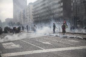 Police Clashes With Protesters At Gaza March Near Central Station - Milan