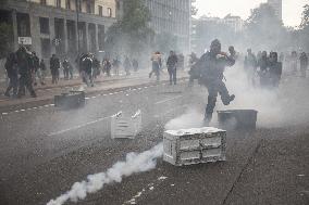 Police Clashes With Protesters At Gaza March Near Central Station - Milan