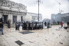 Police Clashes With Protesters At Gaza March Near Central Station - Milan