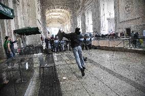 Police Clashes With Protesters At Gaza March Near Central Station - Milan