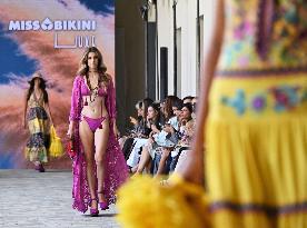 MFW - Miss Bikini Runway