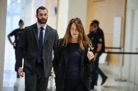Carla Bruni And Louis Sarkozy At Verdict Trial For Illegal Campaign Financing From Lybia - Paris
