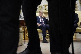 Prime Minister of the Islamic Republic of Pakistan in the Oval Offic