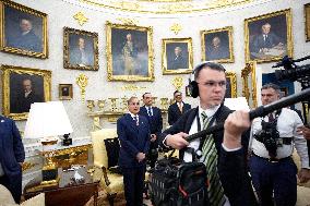 Donald Trump with Shehbaz Sharif - Washington