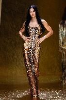 MFW Amelia Gray Hamlin walks the runway at the Roberto Cavalli MP