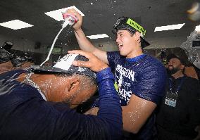 Baseball: Dodgers clinch NL West title