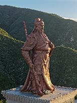 Guan Gong Giant Bronze Statue in Yuncheng