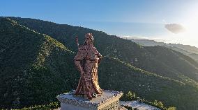 Guan Gong Giant Bronze Statue in Yuncheng