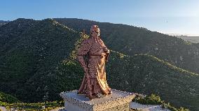 Guan Gong Giant Bronze Statue in Yuncheng