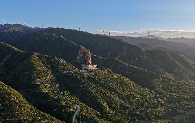 Guan Gong Giant Bronze Statue in Yuncheng