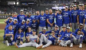 Baseball: Dodgers clinch NL West title