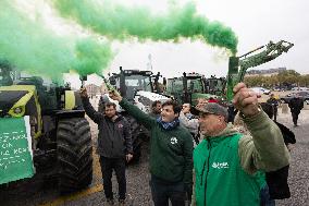 FNSEA Protest against unfair competition - Versailles