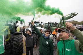 FNSEA Protest against unfair competition - Versailles