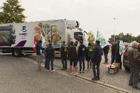 Farmers in Action in Loire-Atlantique - Carquefou