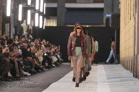 MFW - MM6 Maison Margiela Fashion Show Runway