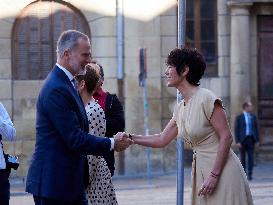 Royals visit the Community of Navarre