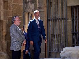 Royals Visit The Community Of Navarre