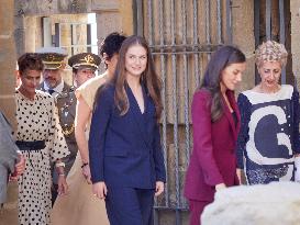 Royals Visit The Community Of Navarre