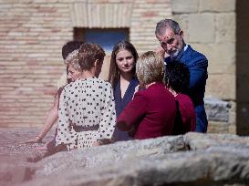 Royals Visit The Community Of Navarre